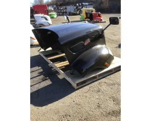 PETERBILT 579 Hood