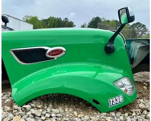 PETERBILT 579 Hood