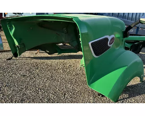 PETERBILT 579 Hood