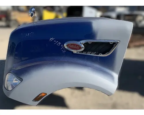PETERBILT 579 Hood