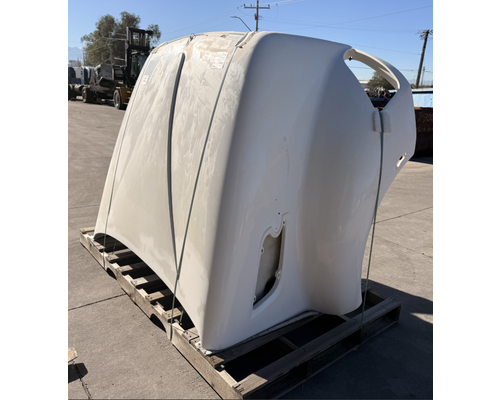 PETERBILT 579 Hood