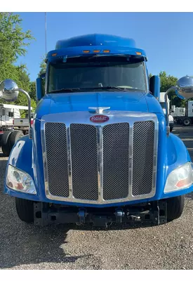PETERBILT 579 Hood