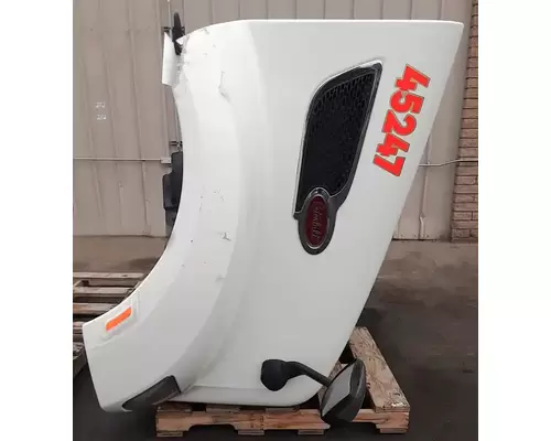 PETERBILT 579 Hood
