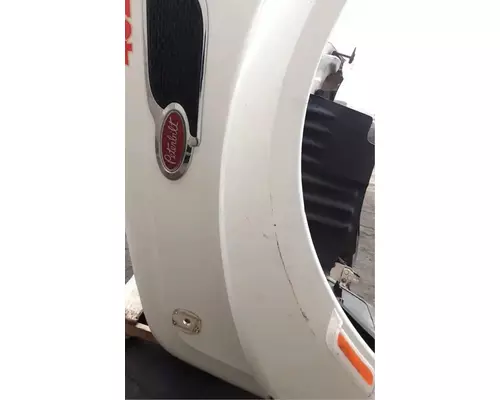 PETERBILT 579 Hood