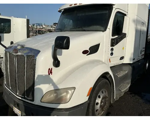 PETERBILT 579 Hood