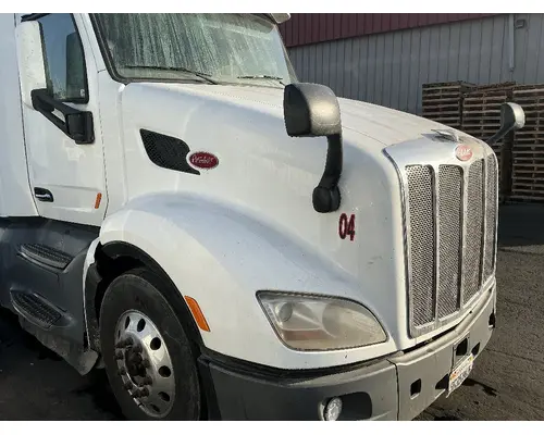 PETERBILT 579 Hood