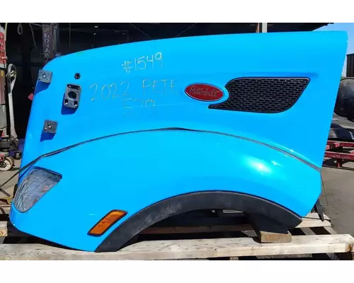 PETERBILT 579 Hood