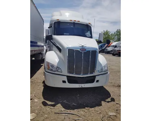 PETERBILT 579 Hood