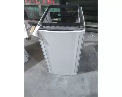 PETERBILT 579 INTERIOR CABINET