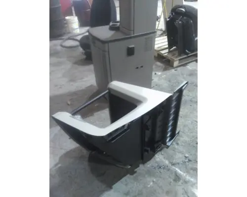 PETERBILT 579 INTERIOR CABINET