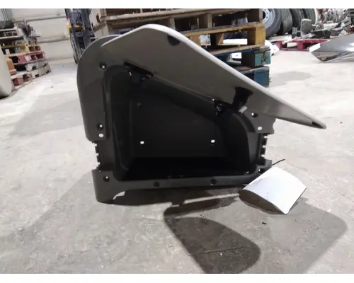 PETERBILT 579 INTERIOR PARTS, MISC.