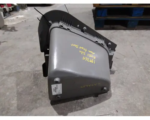 PETERBILT 579 INTERIOR PARTS, MISC.