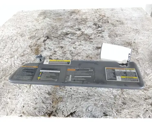 PETERBILT 579 INTERIOR SUN VISOR