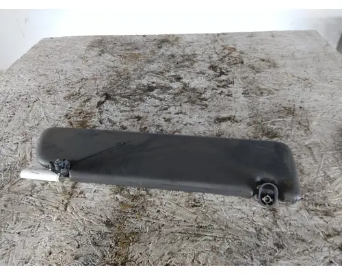 PETERBILT 579 INTERIOR SUN VISOR