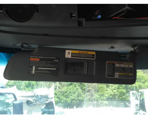 PETERBILT 579 INTERIOR SUN VISOR