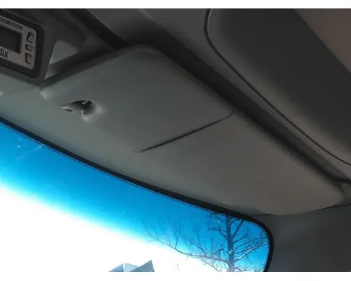 PETERBILT 579 INTERIOR SUN VISOR