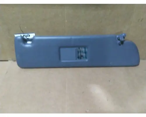 PETERBILT 579 INTERIOR SUN VISOR