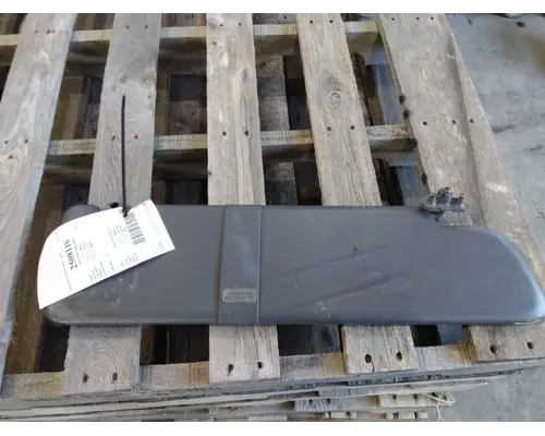 PETERBILT 579 INTERIOR SUN VISOR