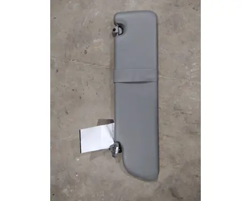 PETERBILT 579 INTERIOR SUN VISOR