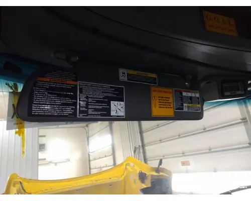 PETERBILT 579 INTERIOR SUN VISOR