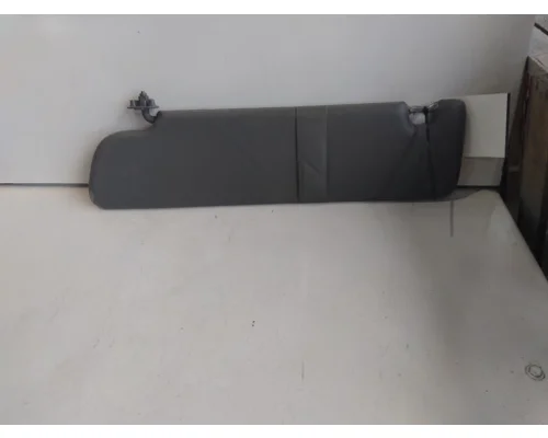 PETERBILT 579 INTERIOR SUN VISOR