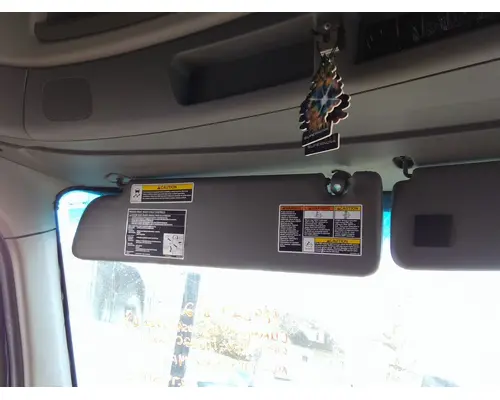 PETERBILT 579 INTERIOR SUN VISOR