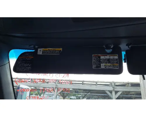 PETERBILT 579 INTERIOR SUN VISOR