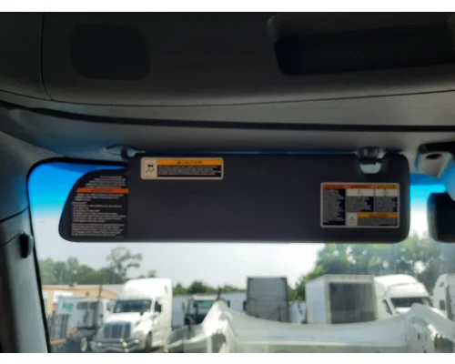 PETERBILT 579 INTERIOR SUN VISOR