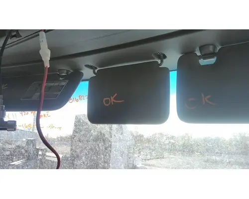 PETERBILT 579 INTERIOR SUN VISOR