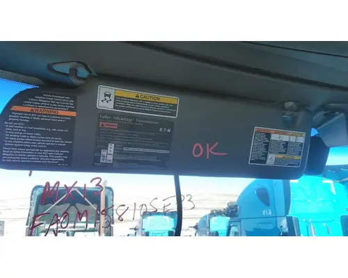 PETERBILT 579 INTERIOR SUN VISOR