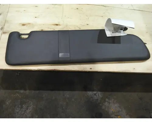 PETERBILT 579 INTERIOR SUN VISOR