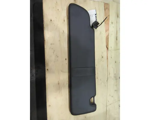 PETERBILT 579 INTERIOR SUN VISOR