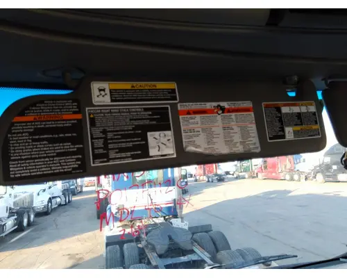 PETERBILT 579 INTERIOR SUN VISOR