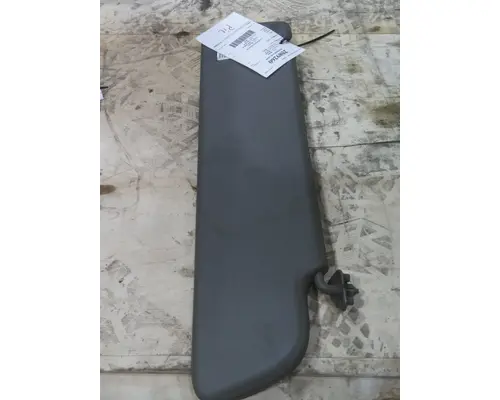 PETERBILT 579 INTERIOR SUN VISOR