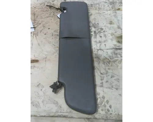 PETERBILT 579 INTERIOR SUN VISOR