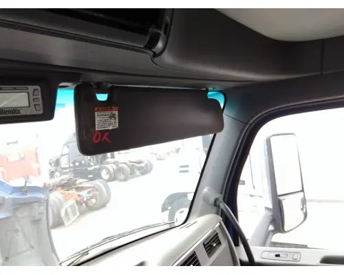 PETERBILT 579 INTERIOR SUN VISOR