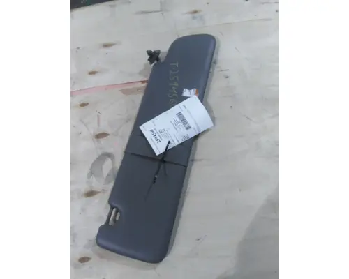 PETERBILT 579 INTERIOR SUN VISOR