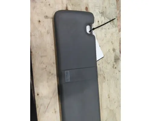 PETERBILT 579 INTERIOR SUN VISOR