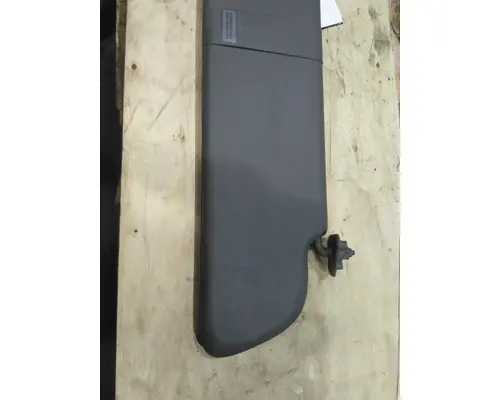 PETERBILT 579 INTERIOR SUN VISOR