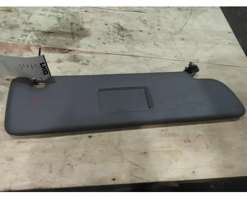 PETERBILT 579 INTERIOR SUN VISOR