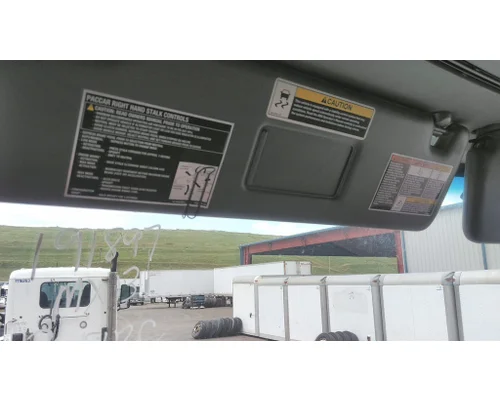 PETERBILT 579 INTERIOR SUN VISOR