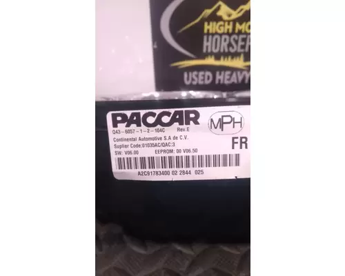 PETERBILT 579 Instrument Cluster