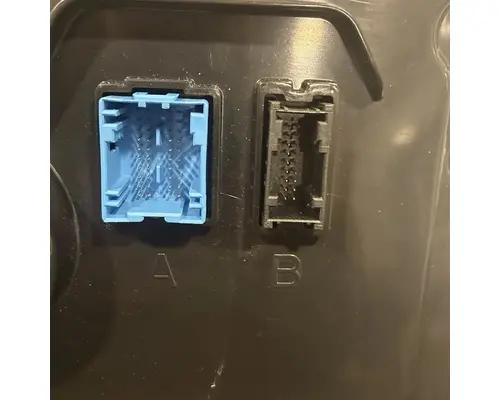 PETERBILT 579 Instrument Cluster