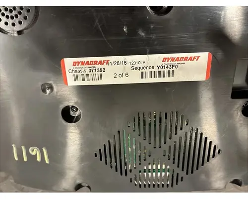 PETERBILT 579 Instrument Cluster