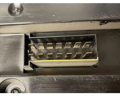 PETERBILT 579 Instrument Cluster