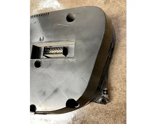 PETERBILT 579 Instrument Cluster