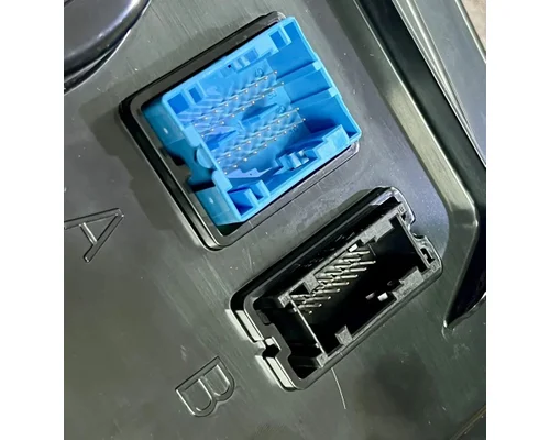 PETERBILT 579 Instrument Cluster