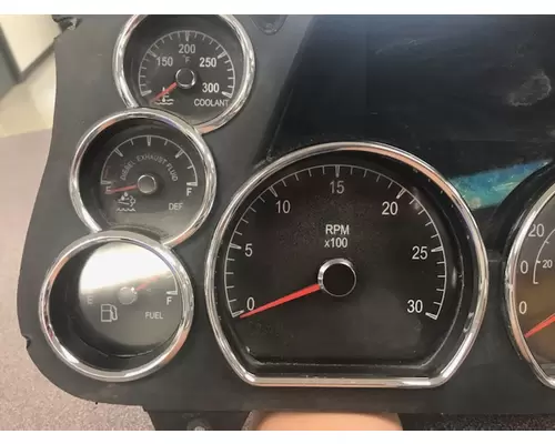 PETERBILT 579 Instrument Cluster