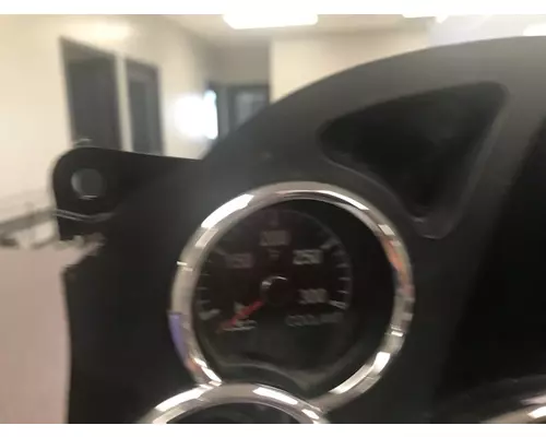 PETERBILT 579 Instrument Cluster