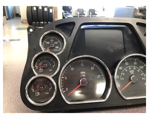 PETERBILT 579 Instrument Cluster